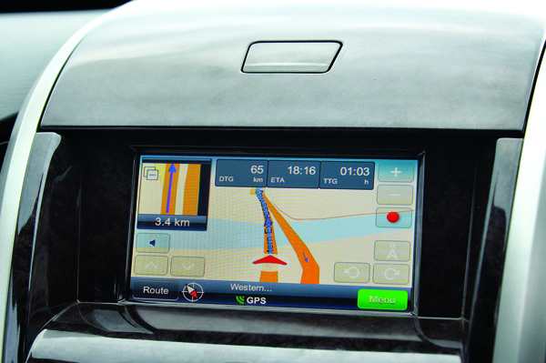 Nissan Terrano vs Mahindra XUV500 - Image 11